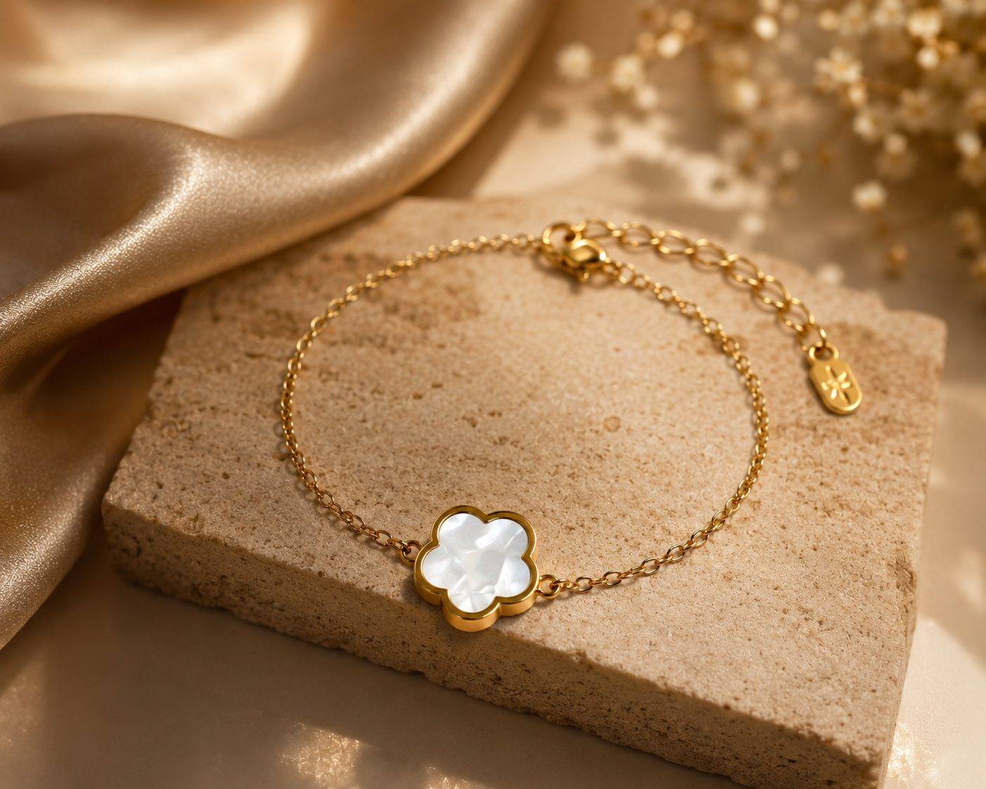 Anti Tarnished Motif Chain Bracelet