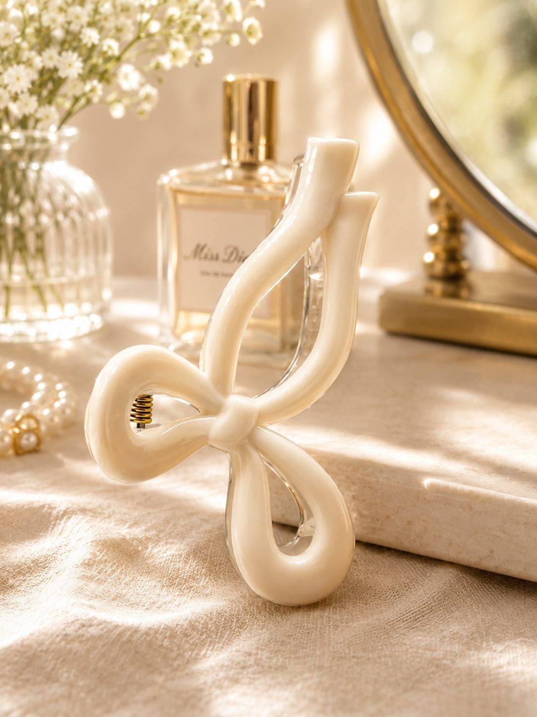 Bow Hair Claw Clip for Women – Acrylic Half-Up Hair Clip